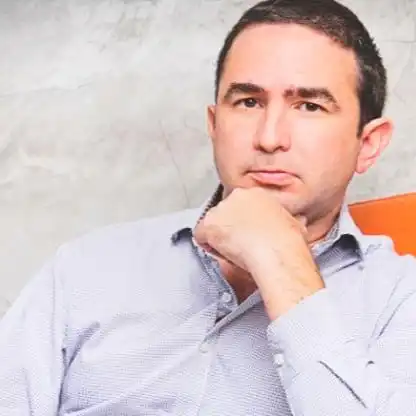 NACHO GUZMAN